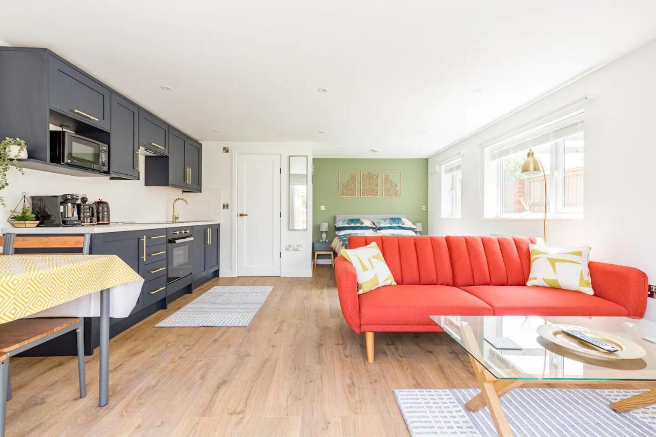 Charming Chester Studio With Private Garden & Free Parking Eksteriør billede