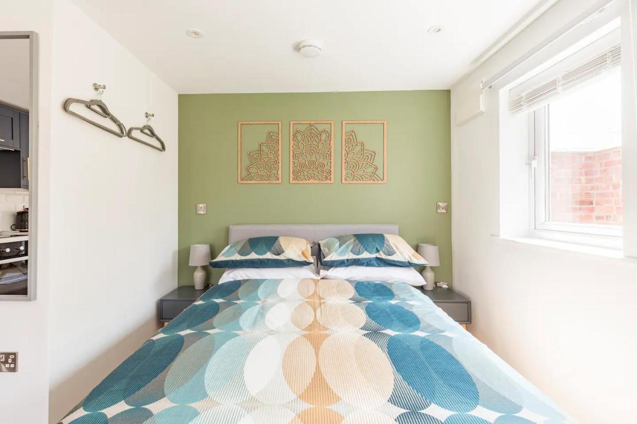 Charming Chester Studio With Private Garden & Free Parking Eksteriør billede