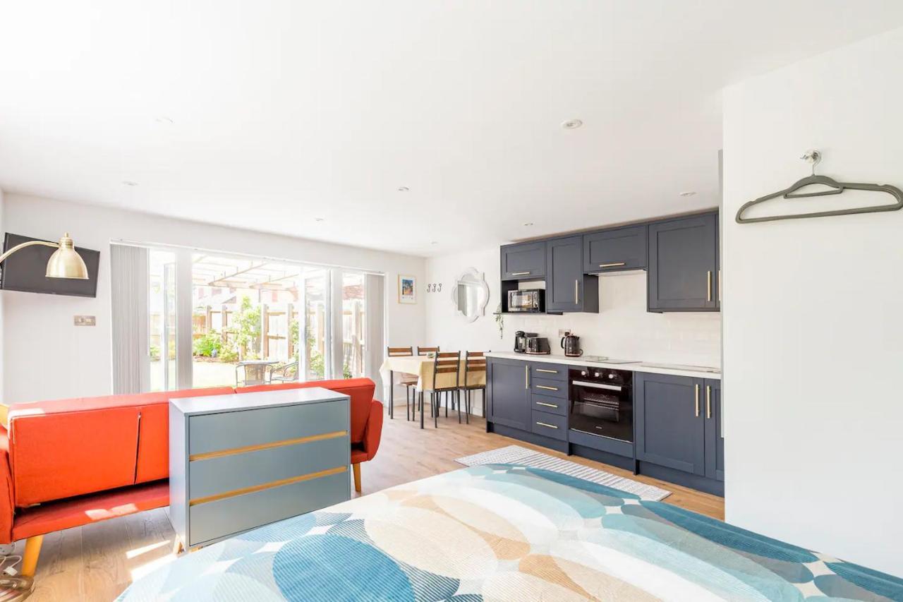 Charming Chester Studio With Private Garden & Free Parking Eksteriør billede